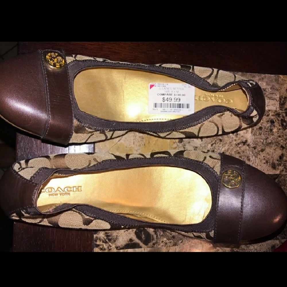❌SOLD❌Classic Coach Logo Flats